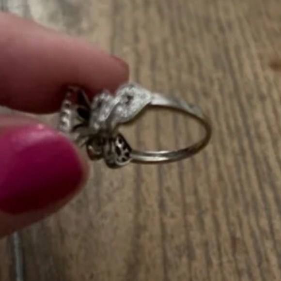 Magnificent! *ESTATE* 14k WG Natural Diamond Heart Cluster Cocktail Ring - Picture 14 of 16